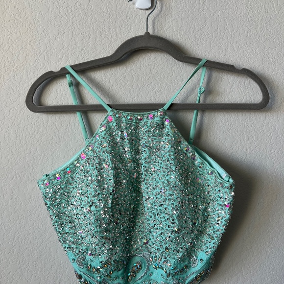 Sea foam green 2 piece formal dress - Picture 1 of 3